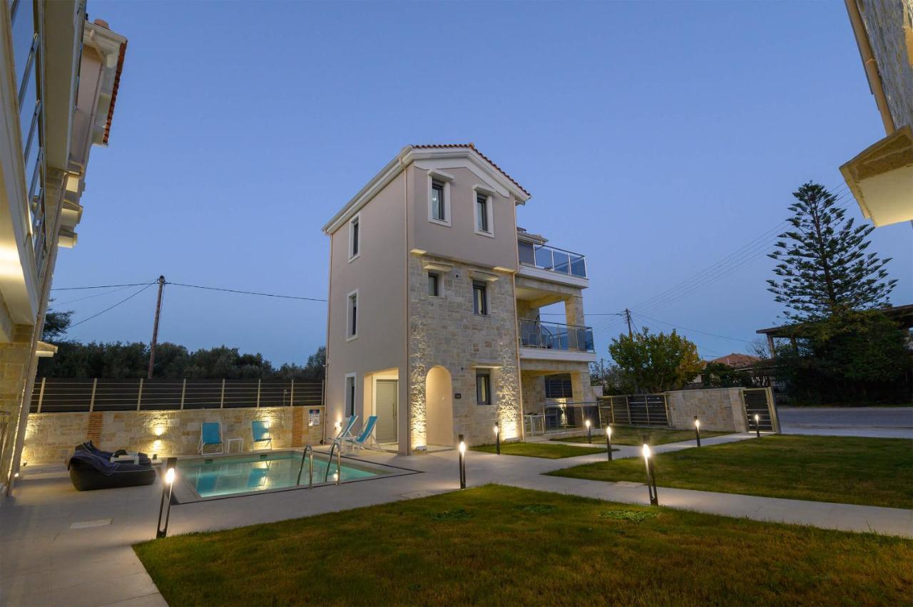Momento Luxury Apartments Walking Distance From The Beach Nikiana Ngoại thất bức ảnh