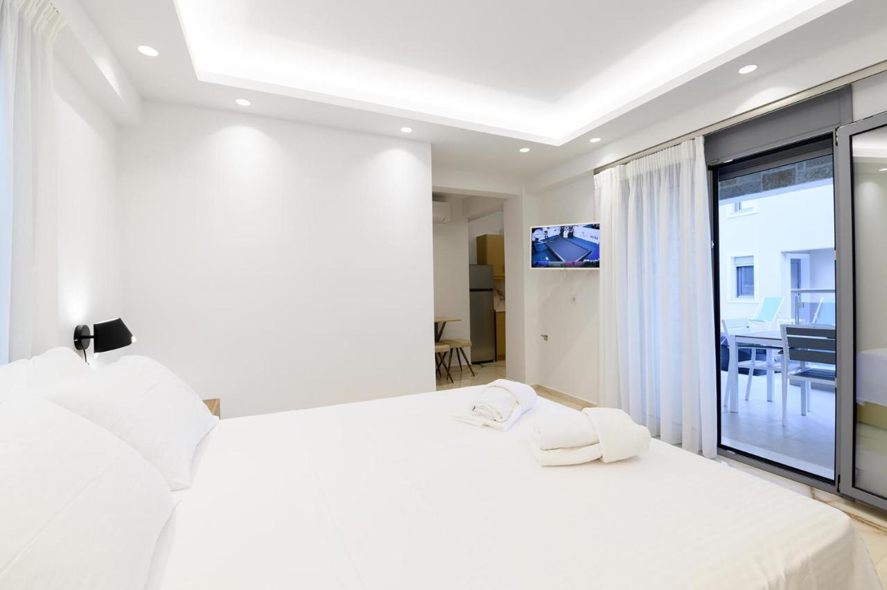 Momento Luxury Apartments Walking Distance From The Beach Nikiana Ngoại thất bức ảnh